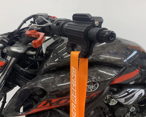 Rögzítő bilincs a kormányhoz ( V ) 